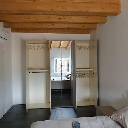 New Nido Di Luce In The Center, 2 Bedrooms ベルガモ