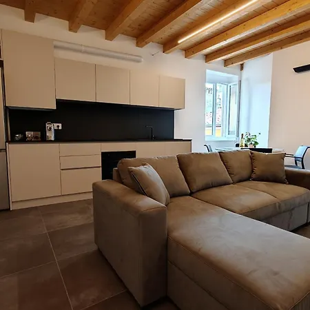 アパート New Nido Di Luce In The Center, 2 Bedrooms ベルガモ