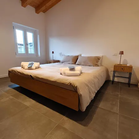 New Nido Di Luce In The Center, 2 Bedrooms アパート *