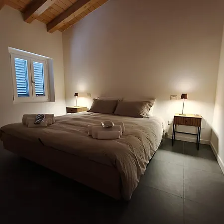 New Nido Di Luce In The Center, 2 Bedrooms