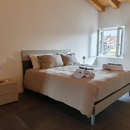 New Nido Di Luce In The Center, 2 Bedrooms アパート